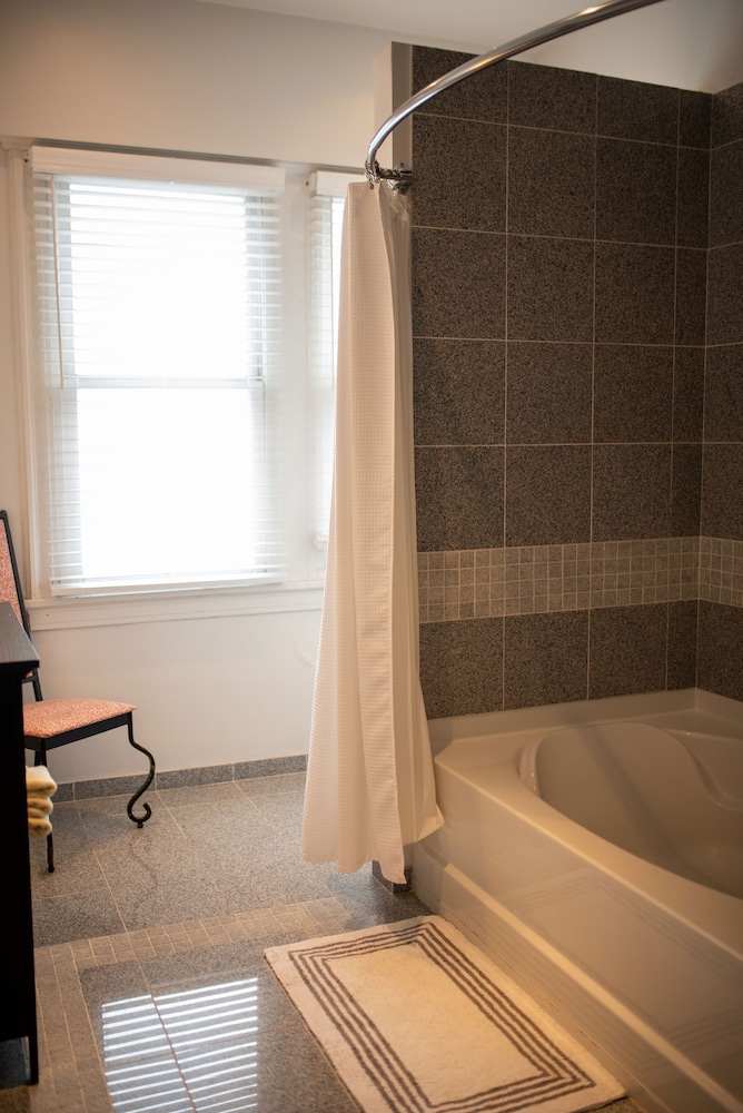 Fountainview Inn - photo 91