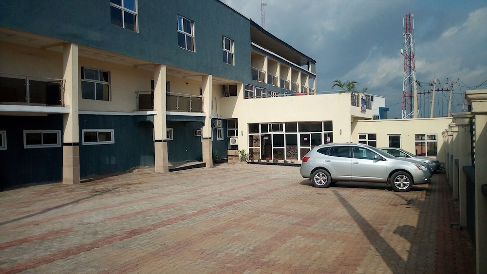 Paris Tower Hotel - last minute hotel in Ibadan