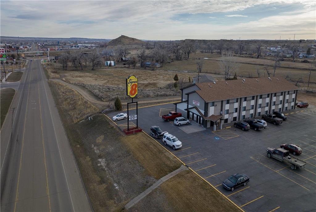 Super 8 by Wyndham Miles City - photo 6