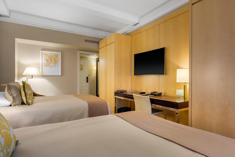 Omni Berkshire Place - photo 30