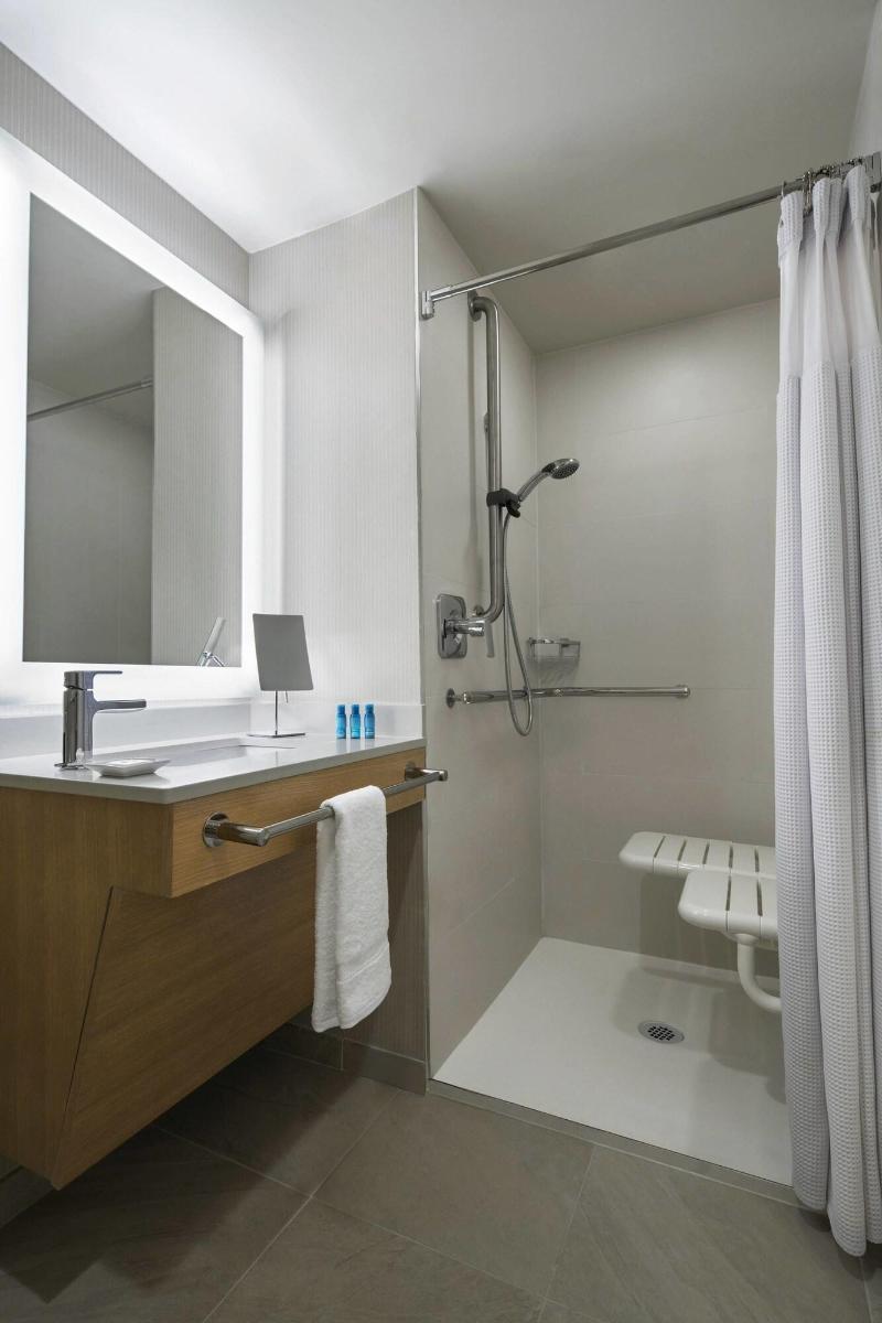 Delta Hotels by Marriott Richmond Downtown - photo 60