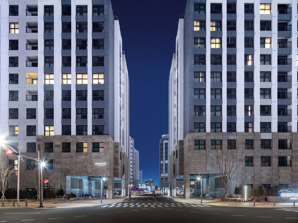 Le collective Sokcho Central in Sokcho, South Korea