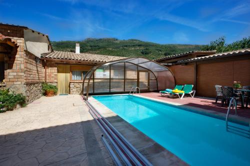 Casas Rurales Carroyosa del Jerte — hotel in Navaconcejo