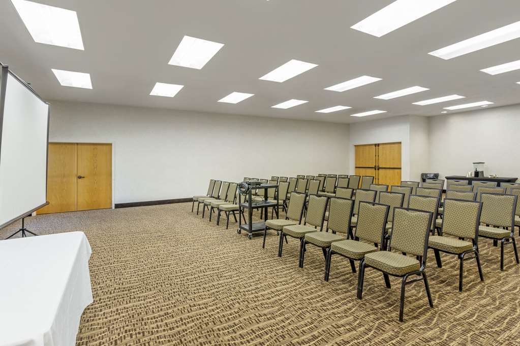 Comfort Suites Ogden Conference Center - photo 55