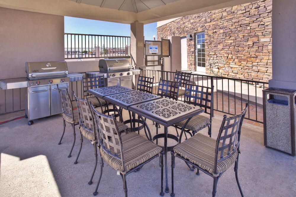 Candlewood Suites Ft Stockton by IHG - photo 30