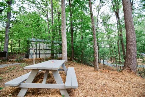 Tiny Home Cottage Near the Smokies #9 Frieda - photo 5