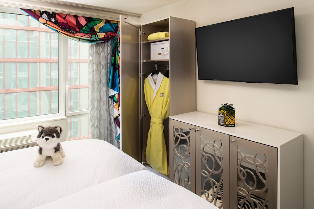 Staypineapple An Artful Hotel Midtown - photo 44