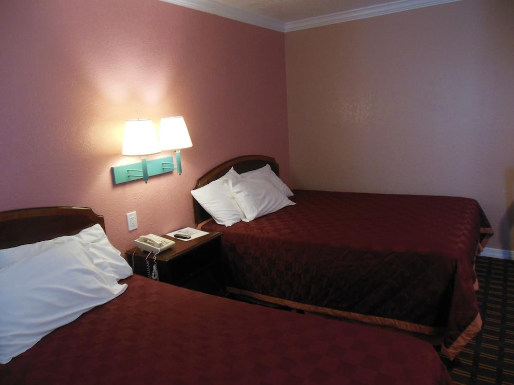 Sealamp Inn - photo 25
