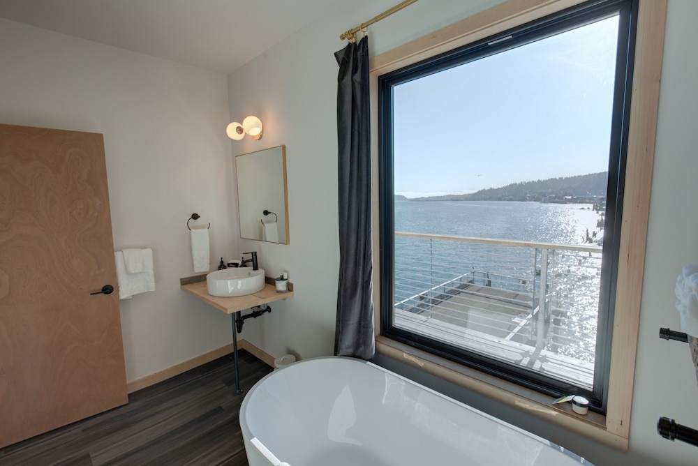 Bowline Hotel - photo 93