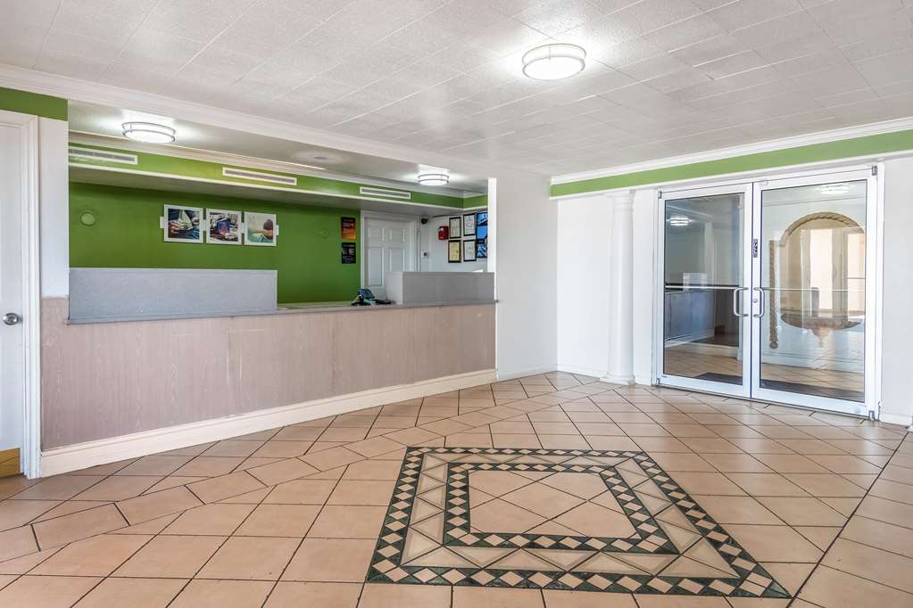 Studio6 Fort Worth TX West Medical Center - photo 26