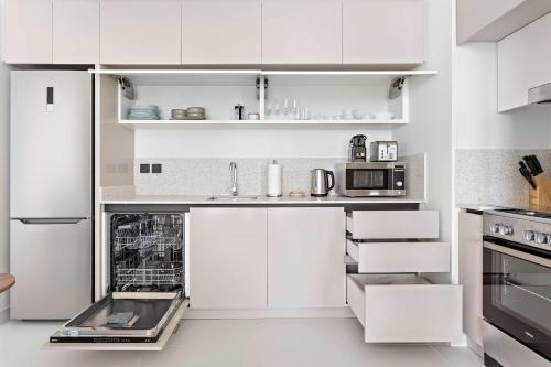 Silkhaus 1BDR with Beach Access in Marina Vista — 4-Star Luxury Hotel in Dubai, United Arab Emirates