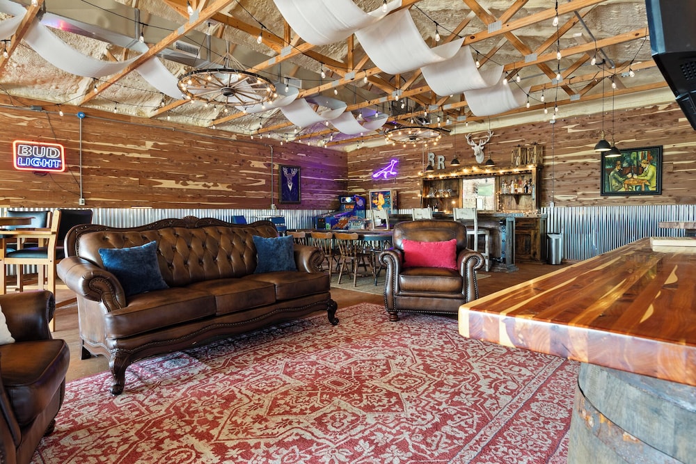 Beaver Lakeview Resort - photo 38