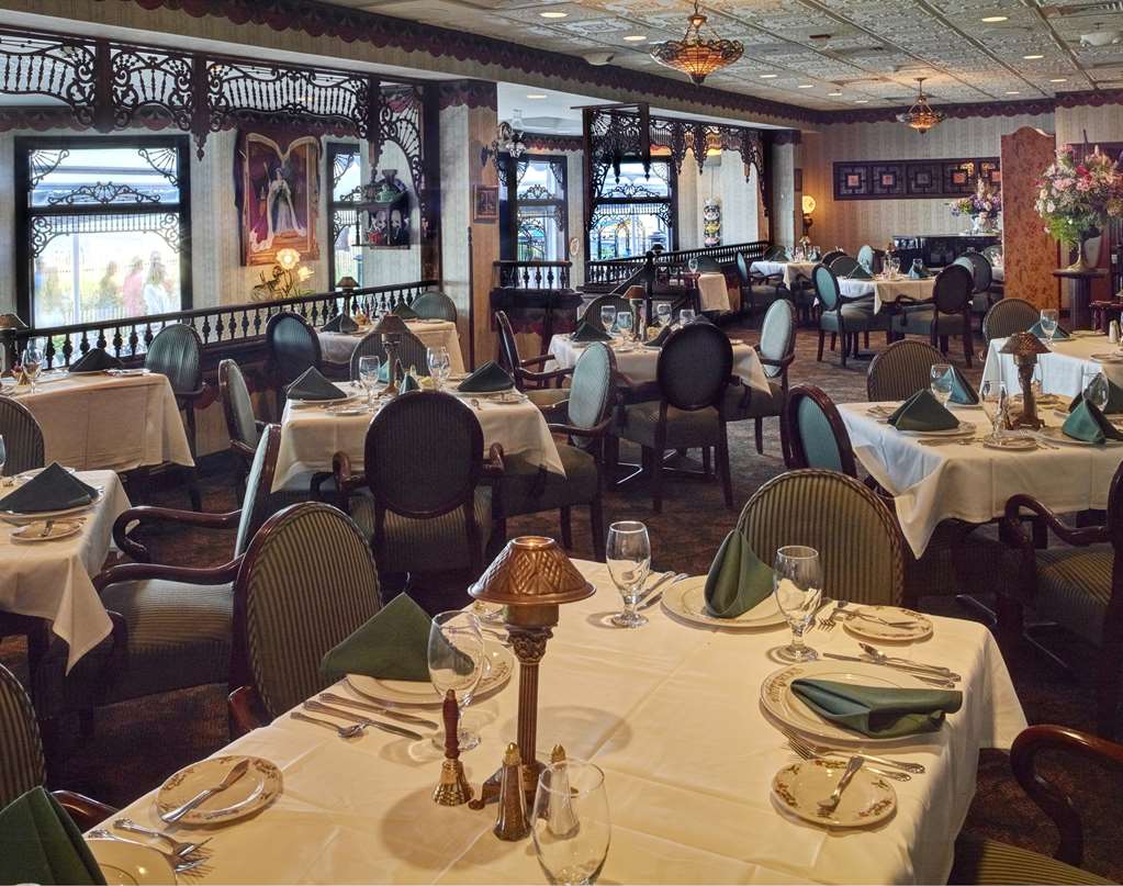 Boardwalk Plaza Hotel - photo 17