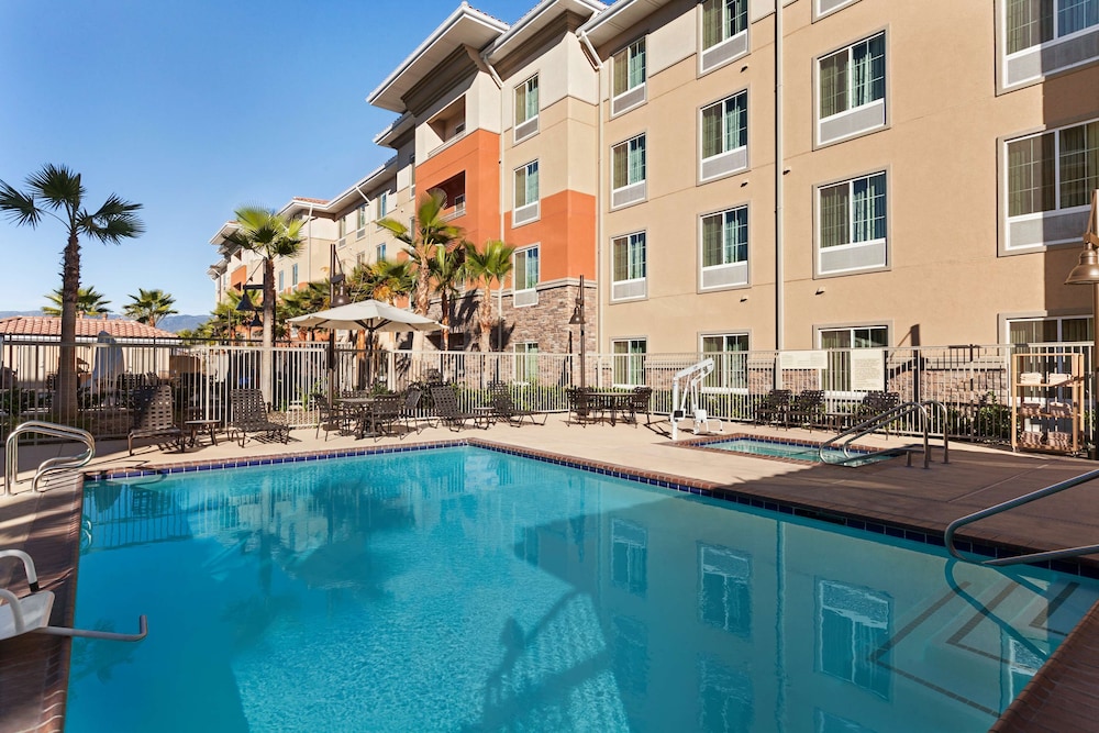 Hampton Inn & Suites San Bernardino - photo 21