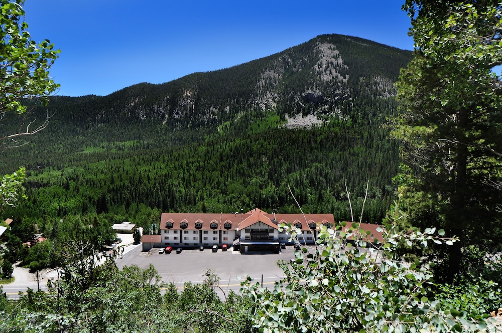 Monarch Mountain Lodge - featured photo