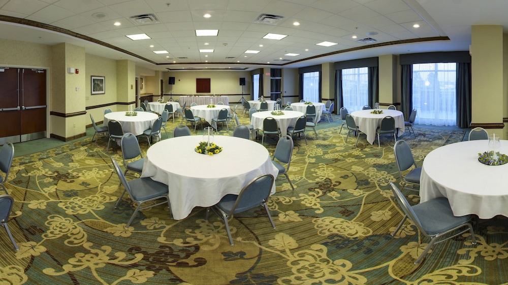 Hilton Garden Inn Valdosta - photo 48