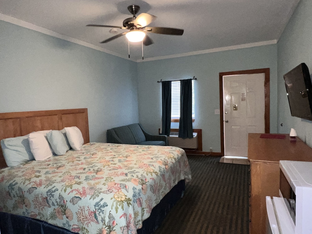 Pelican Bay Resort - photo 34