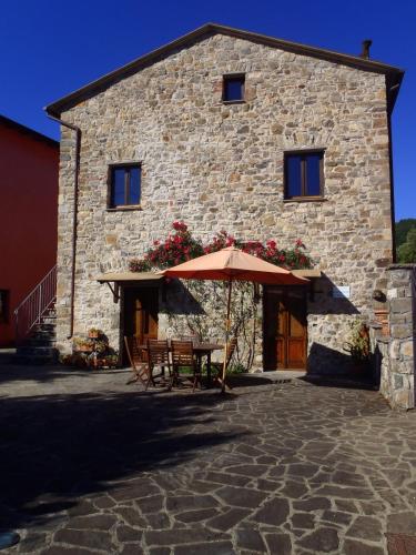 Agriturismo La Villa — 4-Star Luxury Hotel in Bolano, Italy