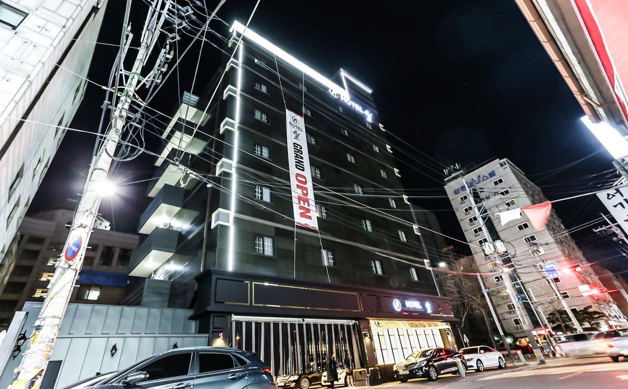 Hotel Wall - carbon neutral hotel in Seoul