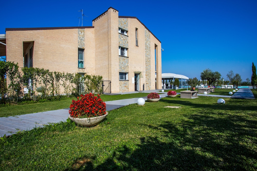 Gelso Bianco country resort — hotel in Savignano Sul Panaro