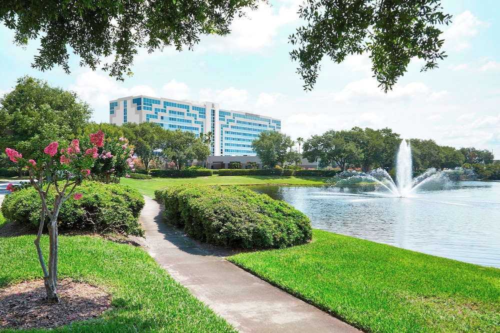 Renaissance Orlando Airport Hotel by Marriott — 4-Star Luxury Hotel in Orlando, United States