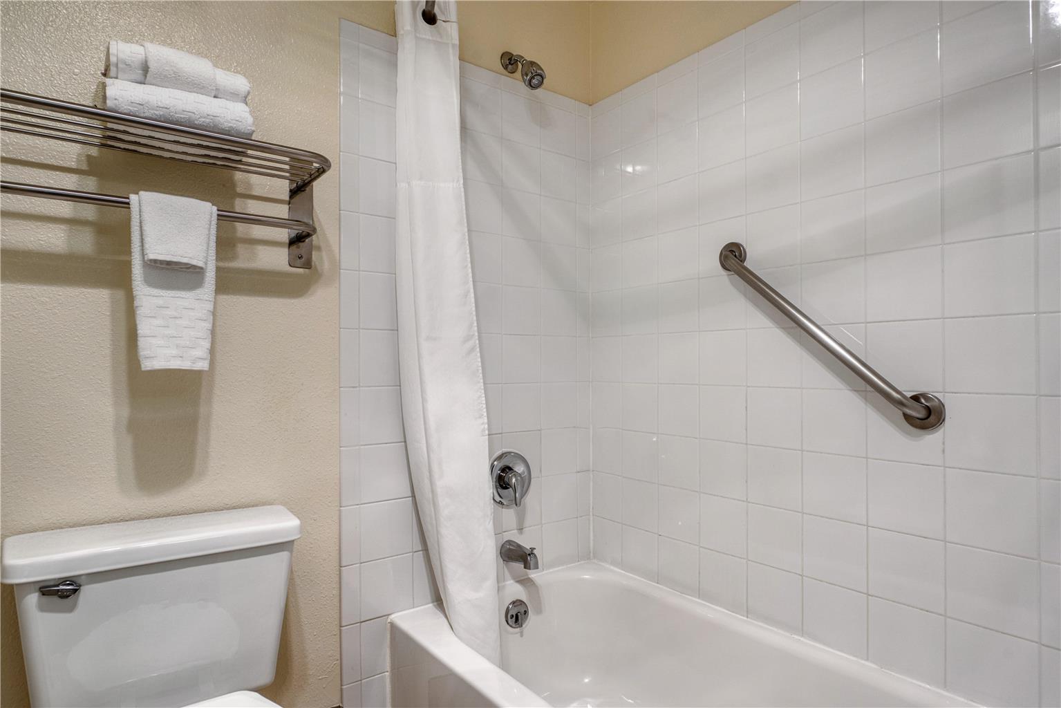 Best Western Alderwood - photo 13