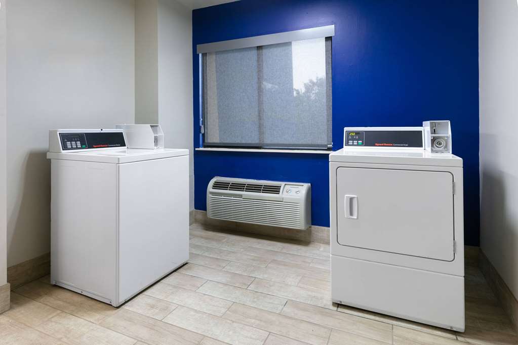 Days Inn by Wyndham Fort Smith - photo 25