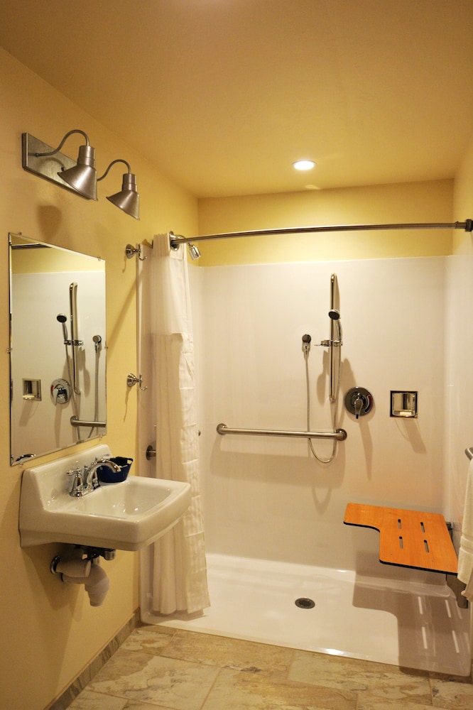 McAllister Inn & Lodging - photo 13