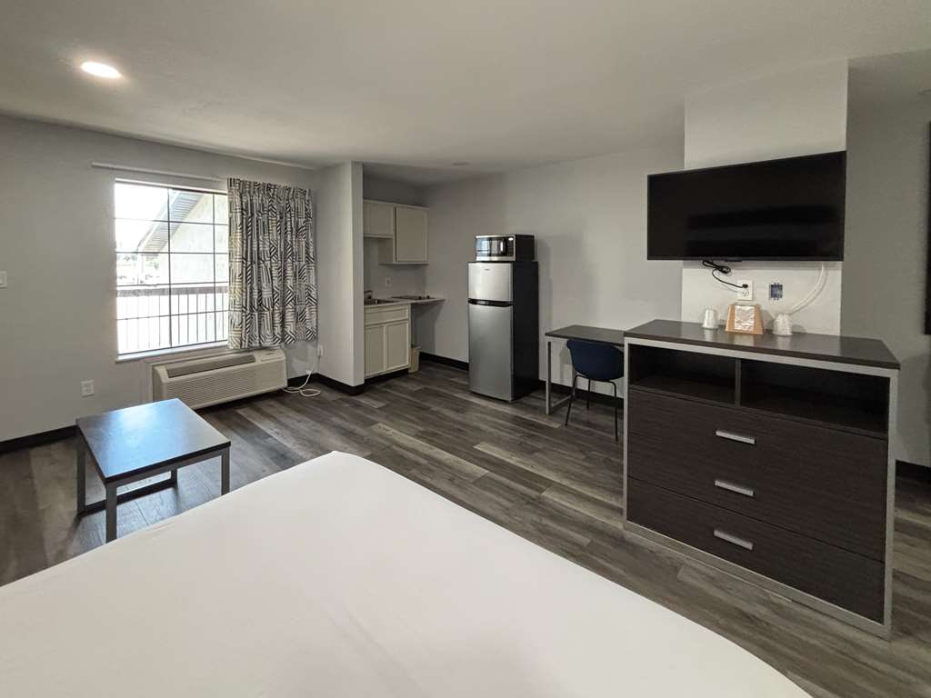 Americas Best Value Inn & Suites La Porte Houston - photo 12