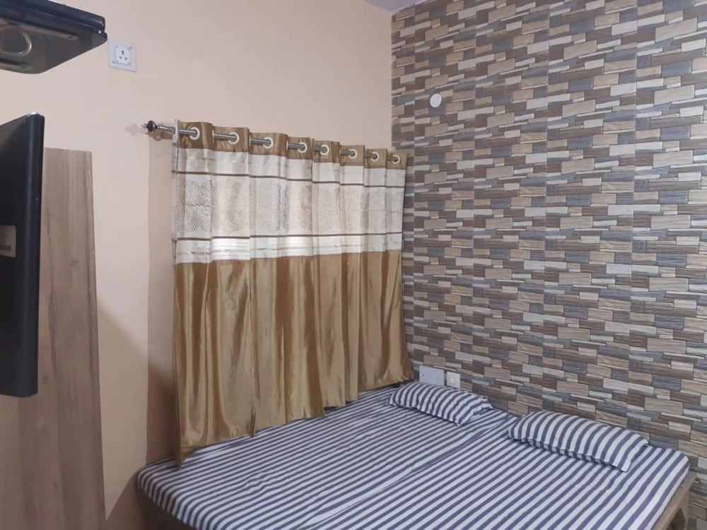 Goroomgo Hotel Ajit Residency Ranchi - last minute hotel in Ranchi