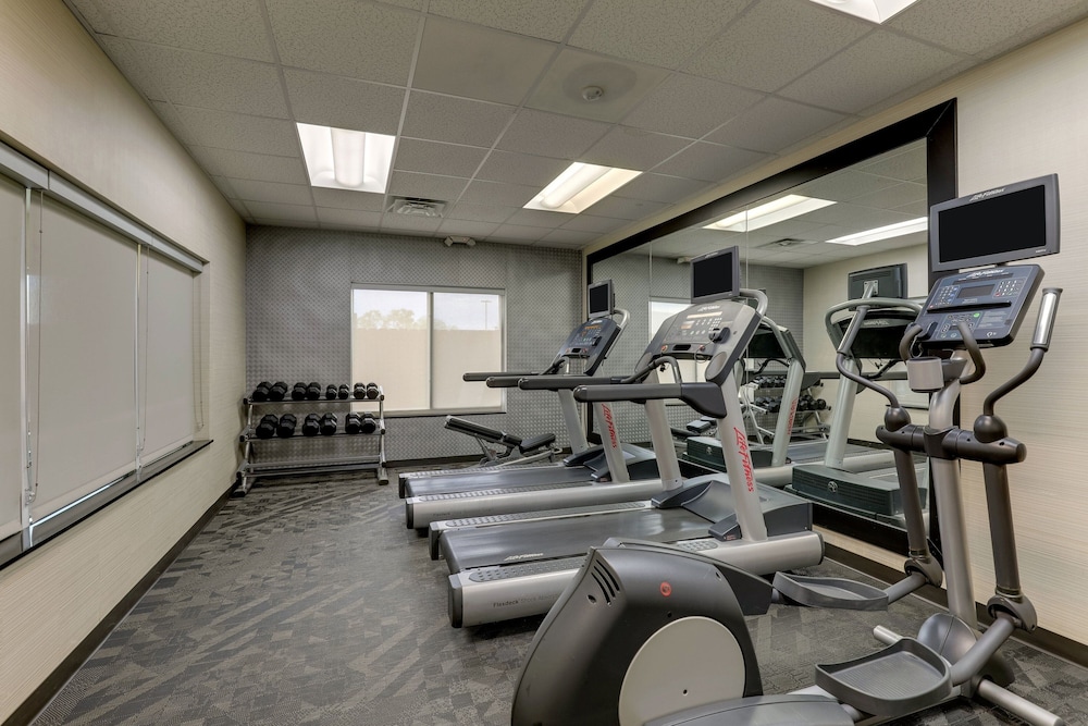 Fairfield Inn & Suites Hutchinson - photo 28