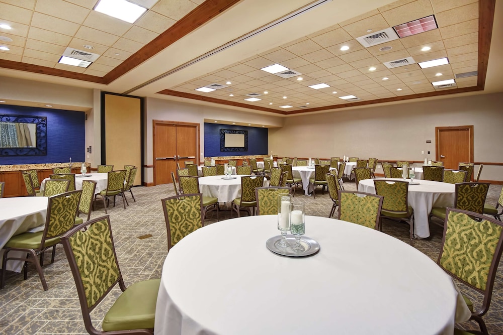 Hampton Inn & Suites Salt Lake City West Jordan - photo 40