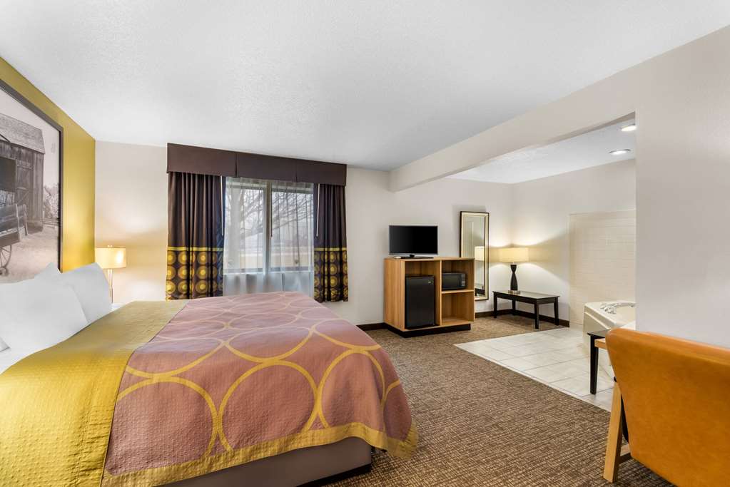 Super 8 by Wyndham Oelwein - photo 33