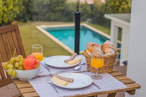188 Apartments Petúnia Pool and Balcony — 4-Star Luxury Hotel in Cascais, Portugal