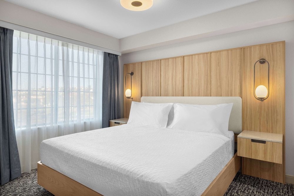 Homewood Suites by Hilton San Diego Airport Liberty Station - photo 10