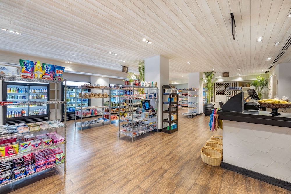 Snack bar