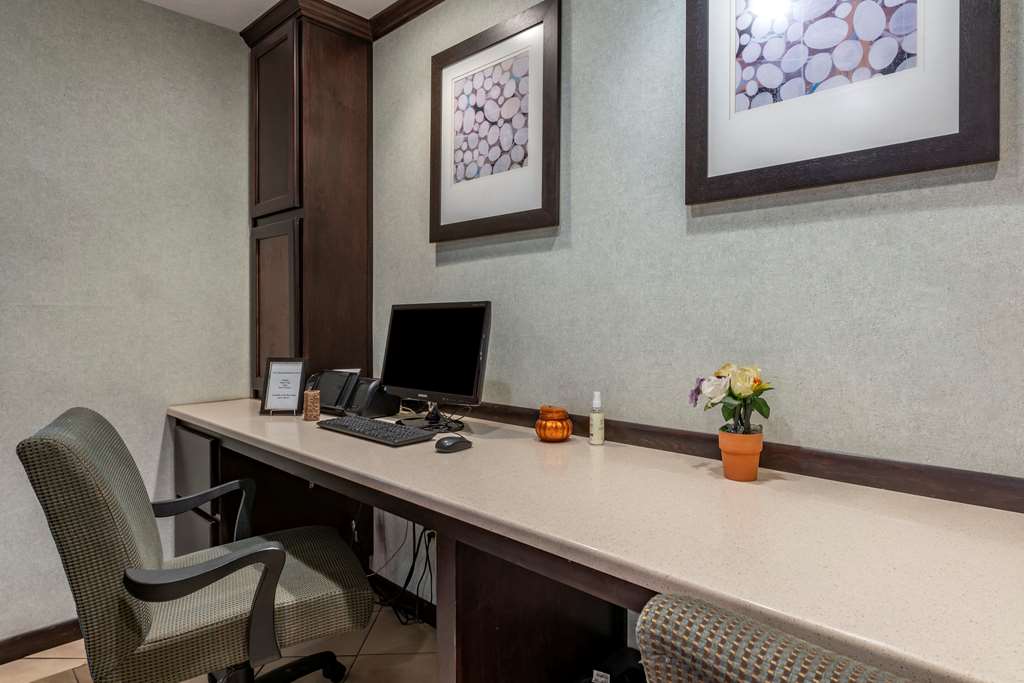 Quality Inn Madras - photo 65