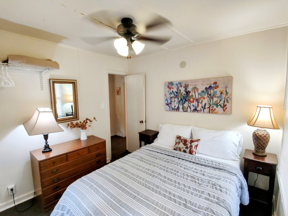 Edgewater Resort Cottage #1 - photo 28