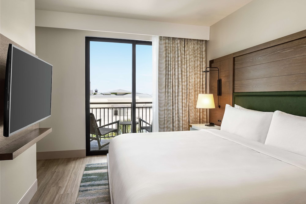 Embassy Suites by Hilton Panama City Beach Resort - photo 20