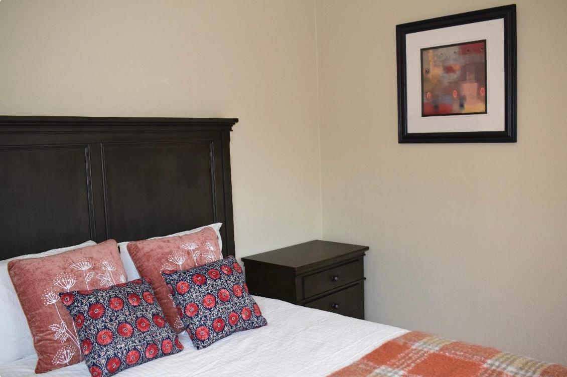 Silicon Valley Palo Alto Stanford Prime Location — Palo Alto