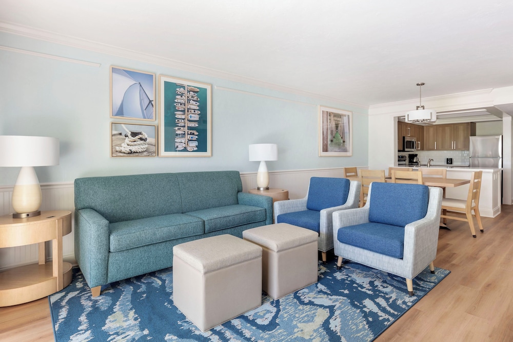 Hilton Vacation Club Charter Club Naples Bay - photo 10
