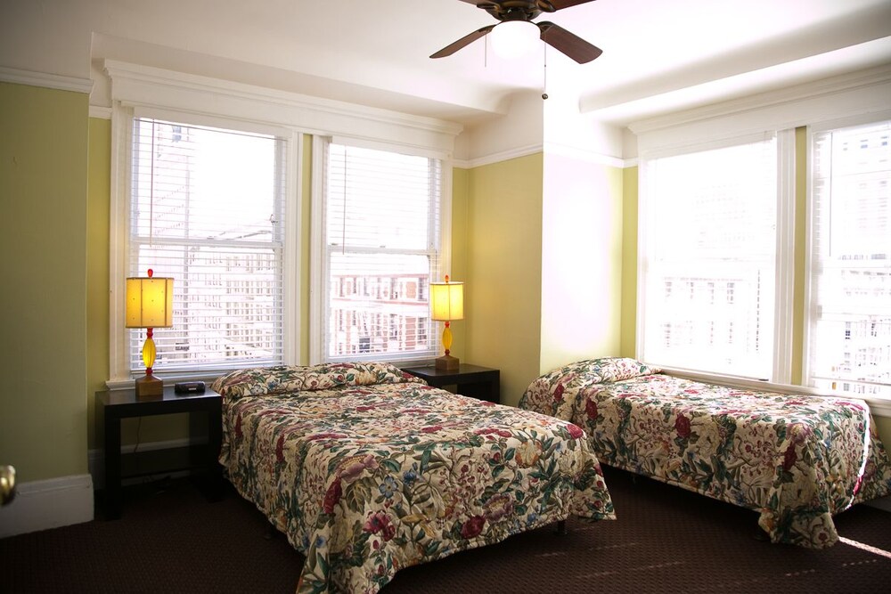 Dakota Hotel - photo 10