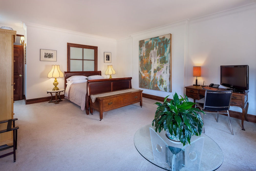 Suites in a Manhattan Mansion - photo 10