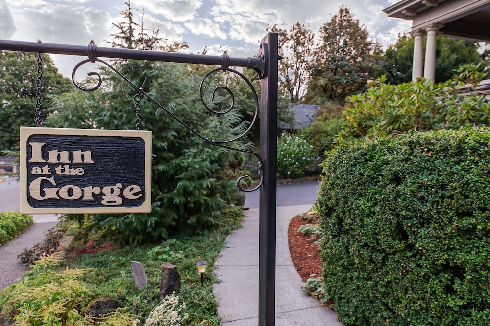 Inn at the Gorge - photo 41