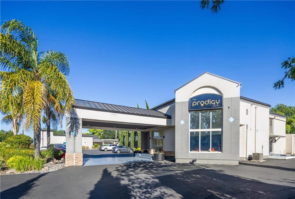 Prodigy Hotel a Days Inn by Wyndham - photo 7