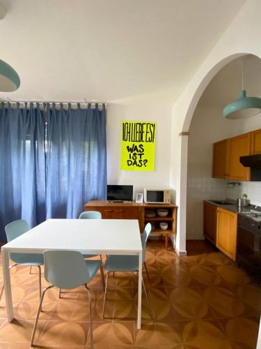 Iris 10 — 4-Star Luxury Hotel in Lignano Sabbiadoro, Italy