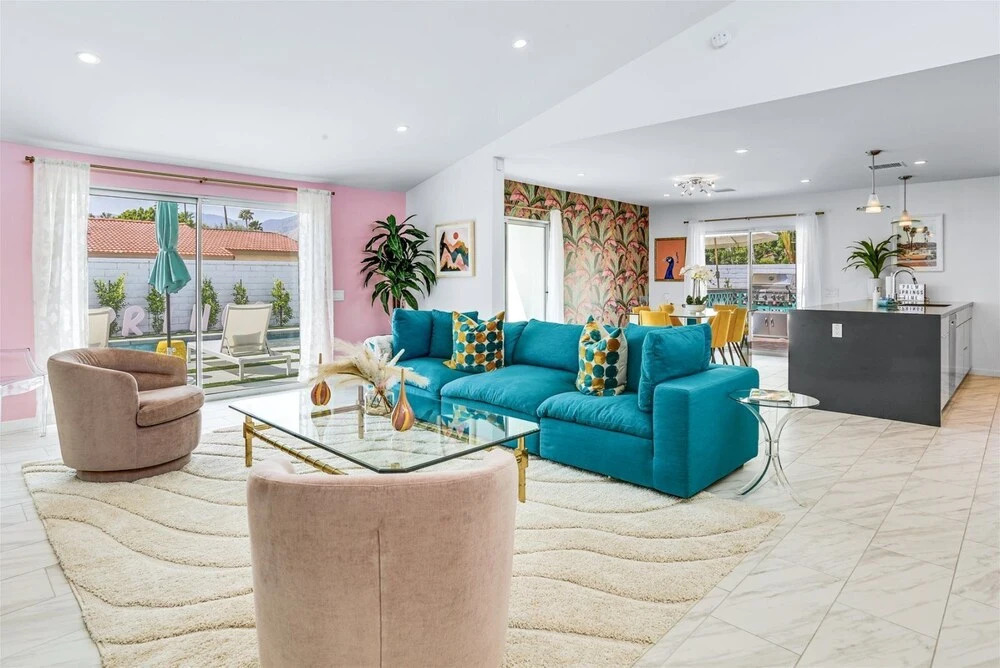 Caliente Oasis in Palm Springs, United States