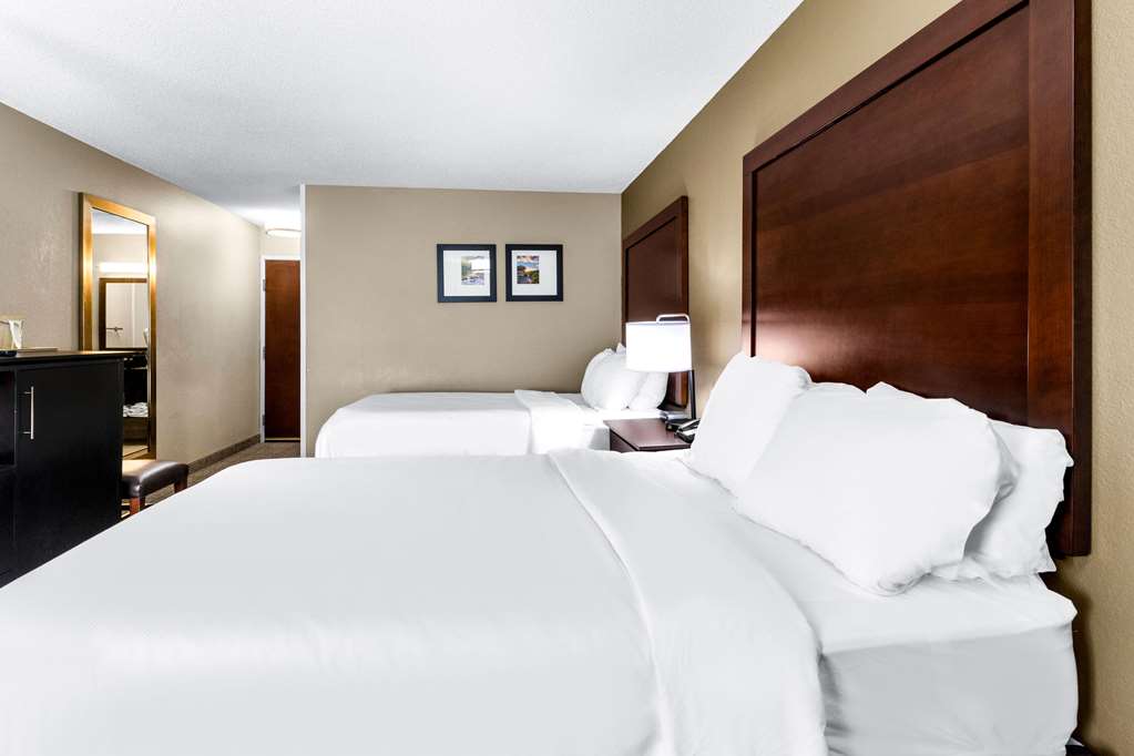 Comfort Inn Evansville East - photo 15