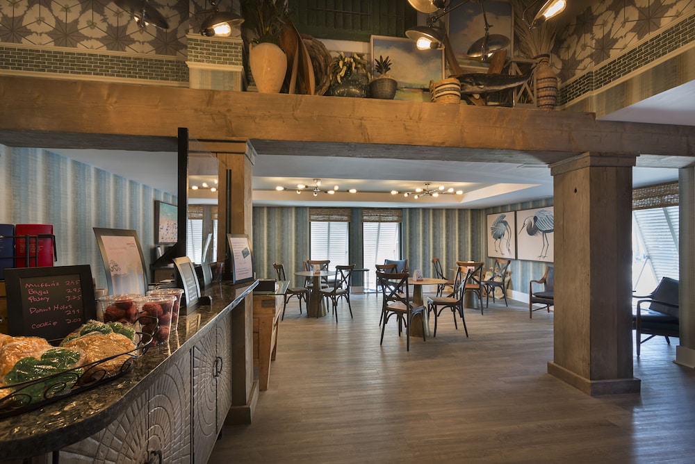 Holiday Pavilion Resort on the Boardwalk - photo 30