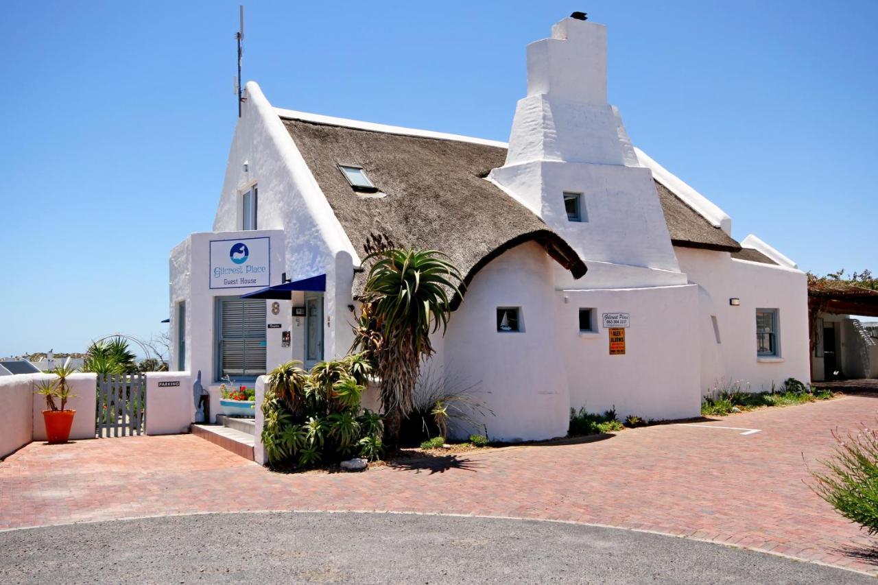 Gilcrest Place Guest House — 4-Star Luxury Hotel in Cape Town, South Africa